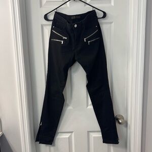 Black Zara skinny jeans with zipper details
